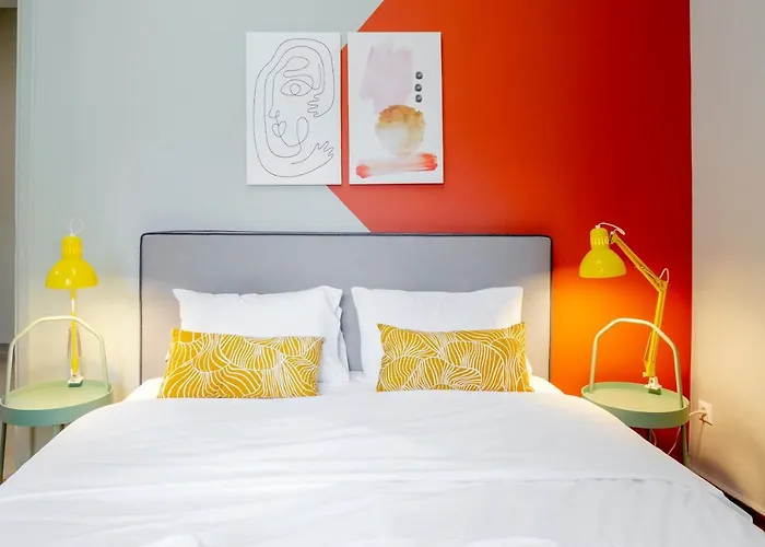 Acropolis Apartments